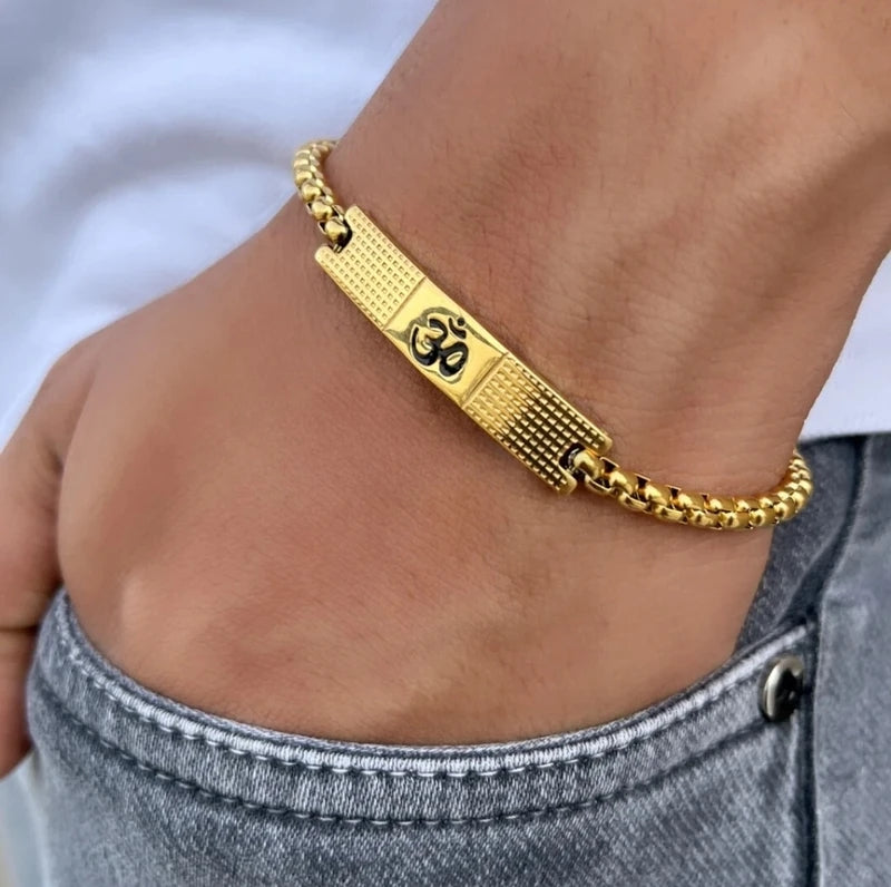 Om Loose Gold Bracelet For Men